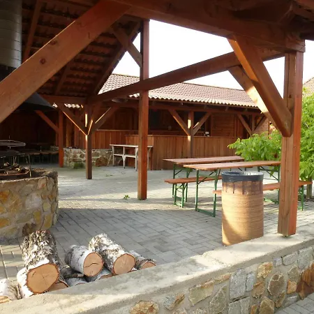 Inn Restaurace Vraz